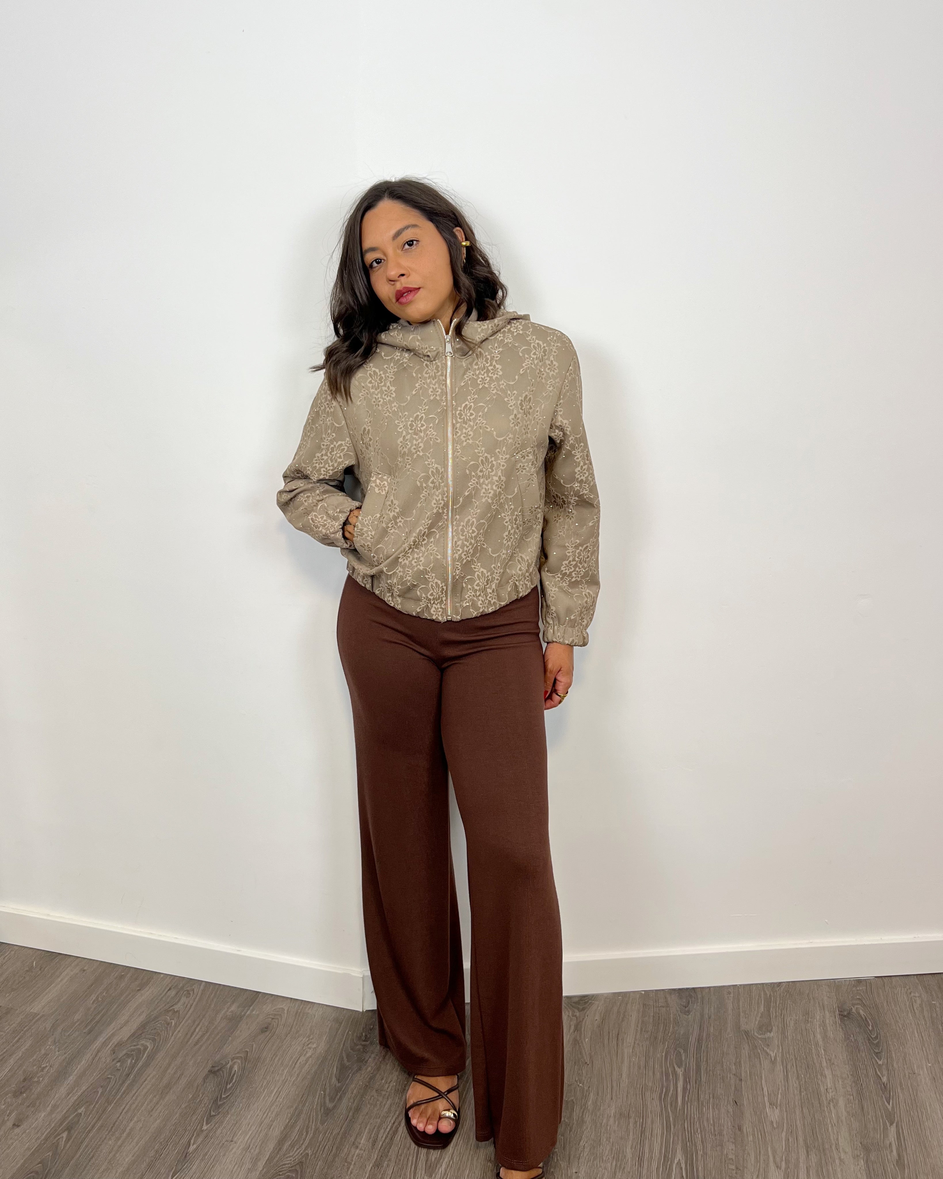 Bomber Encaje Taupe
