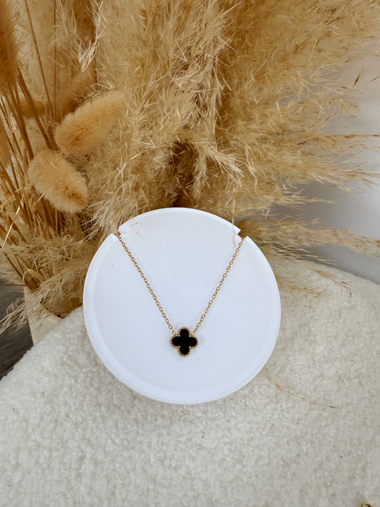 Collar Trébol Negro