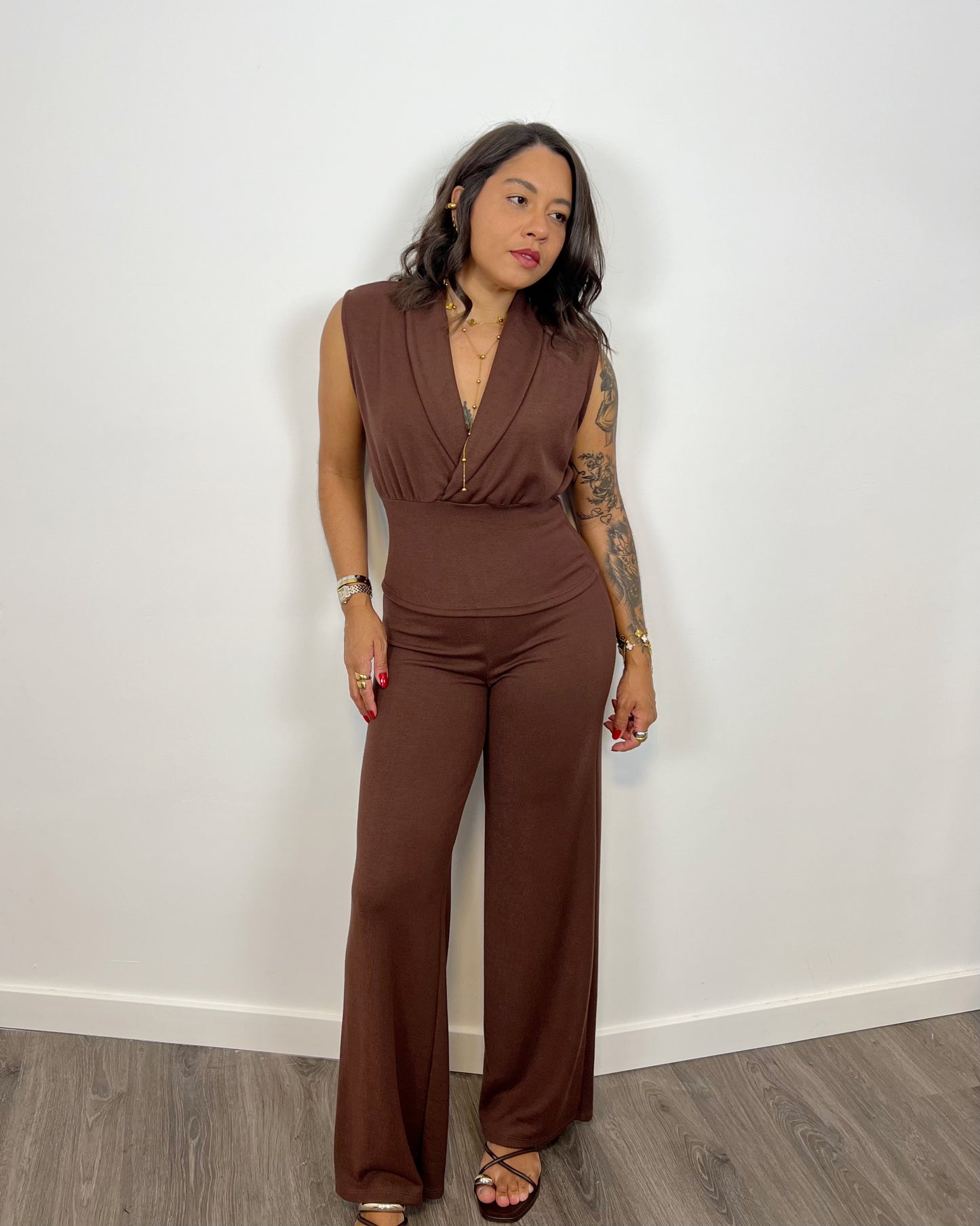 Conjunto Luané Marrón