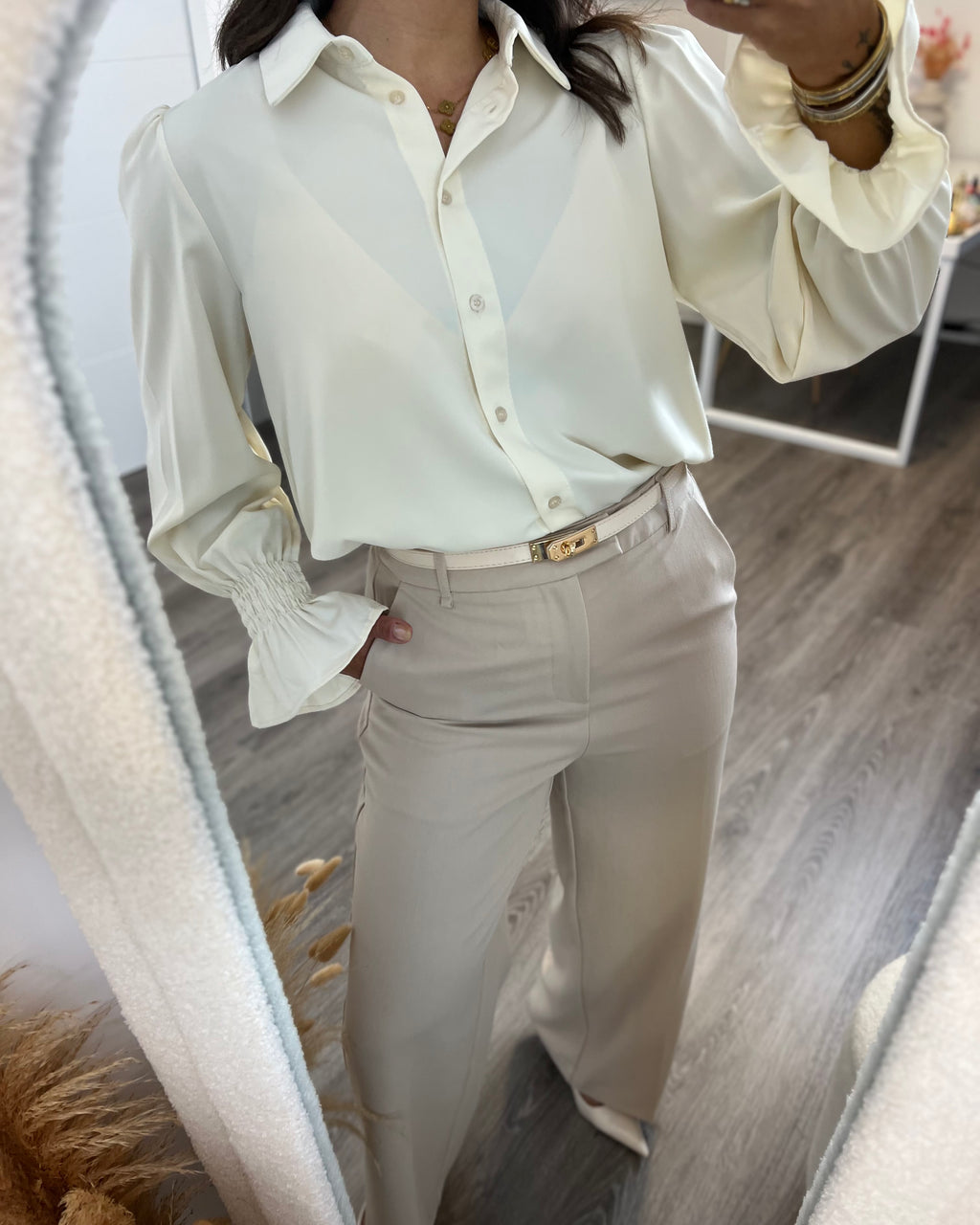 Blusa volante Beige