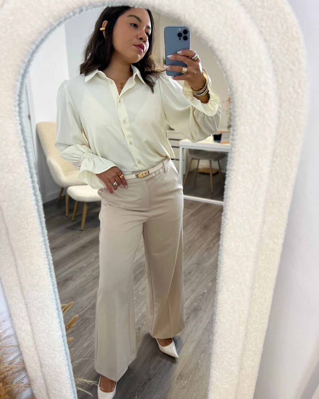 Blusa volante Beige