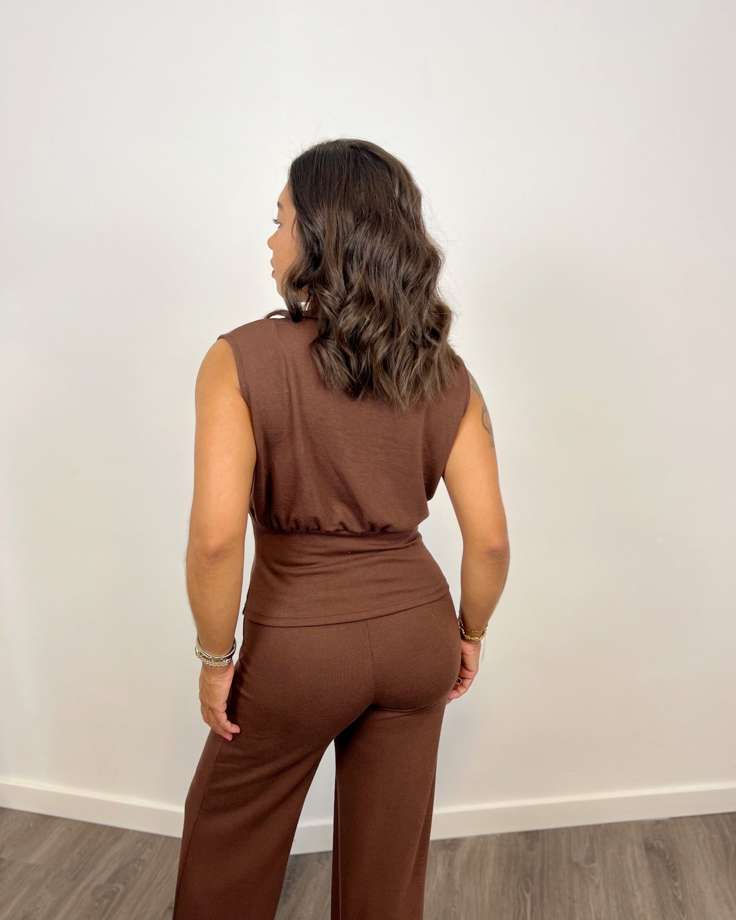 Conjunto Luané Marrón