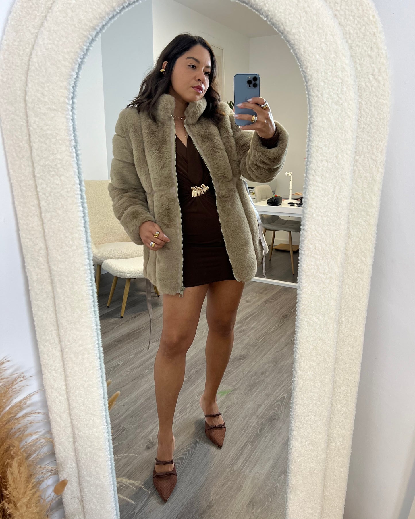 Abrigo Elegance Taupe