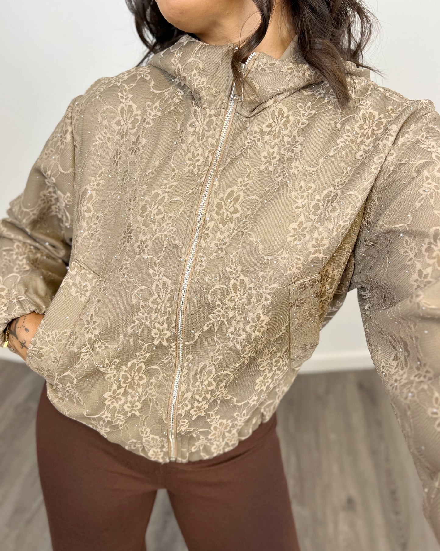 Bomber Encaje Taupe