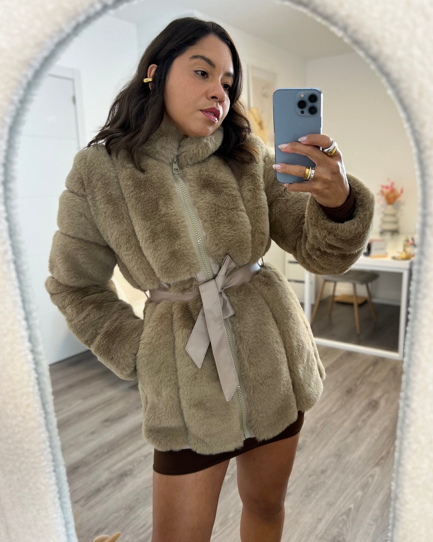 Abrigo Elegance Taupe